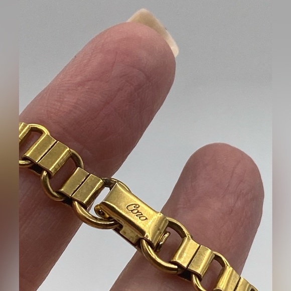 Coro RARE Matte Gold Tone Amulet Necklace Choker Bib Ornate Nautical Vintage - Picture 7 of 10